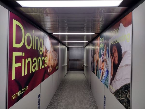 Ramp campaign - OOH on boarding bridge
